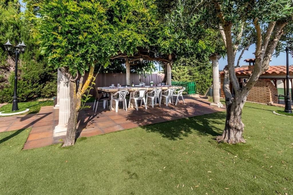 Casa Rural Con Piscina Privada, Barbacoa, Wifi Y Parking Incluido Viloví de Oñar Esterno foto